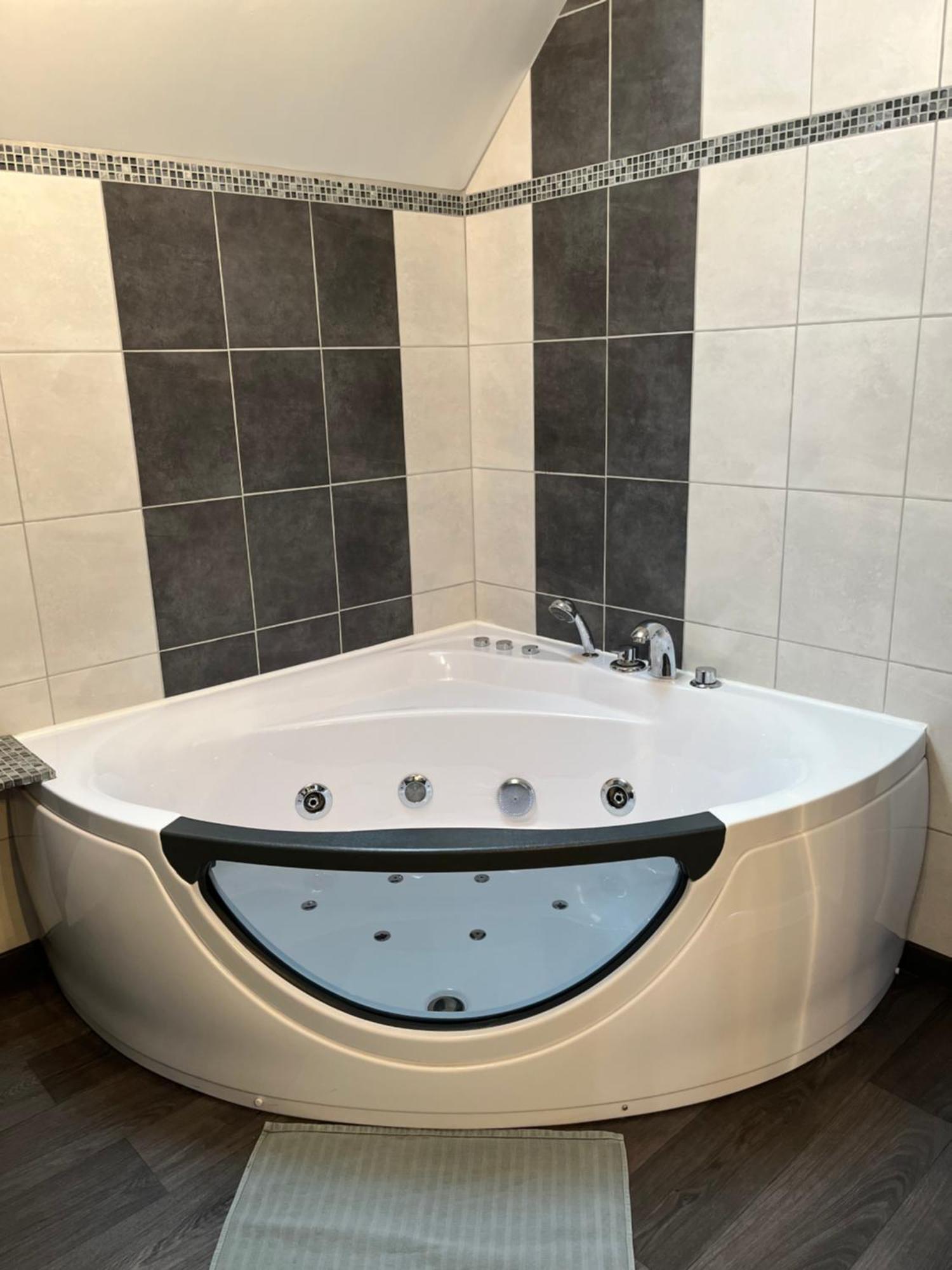 La Fauconniere Bed & Breakfast Brécy Dış mekan fotoğraf